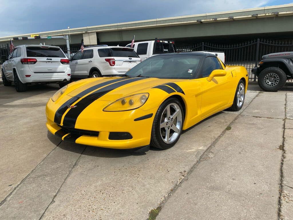 2005 Chevrolet Corvette Coupe RWD