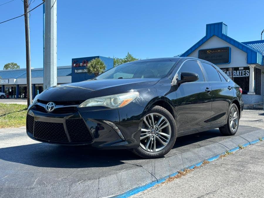 2016 Toyota Camry SE