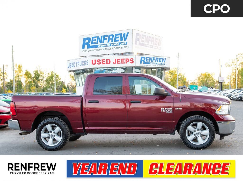 2022 RAM 1500 Classic SLT Crew Cab 4WD