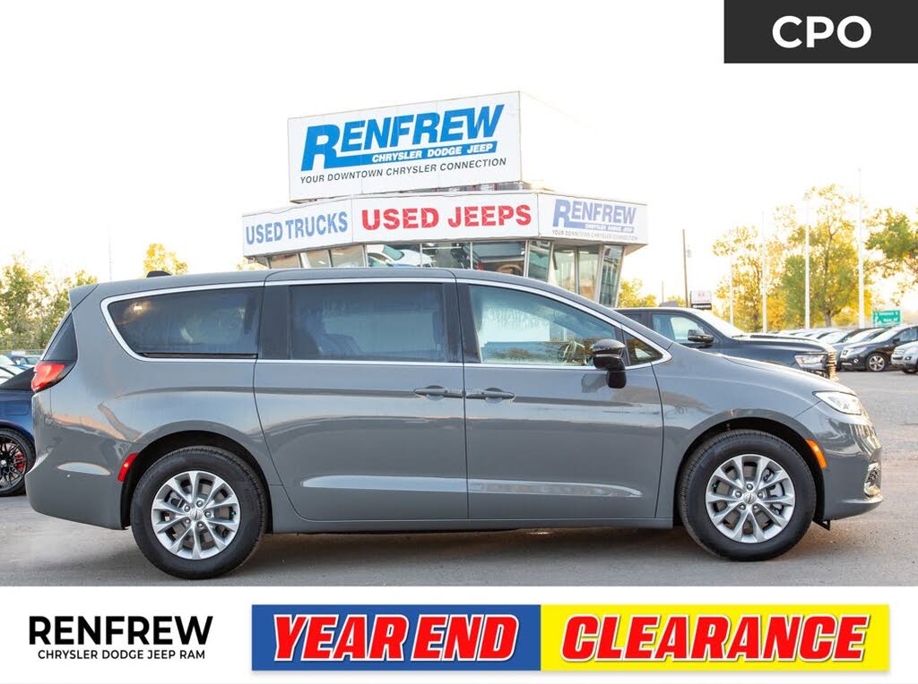 Chrysler Pacifica Select AWD 2025