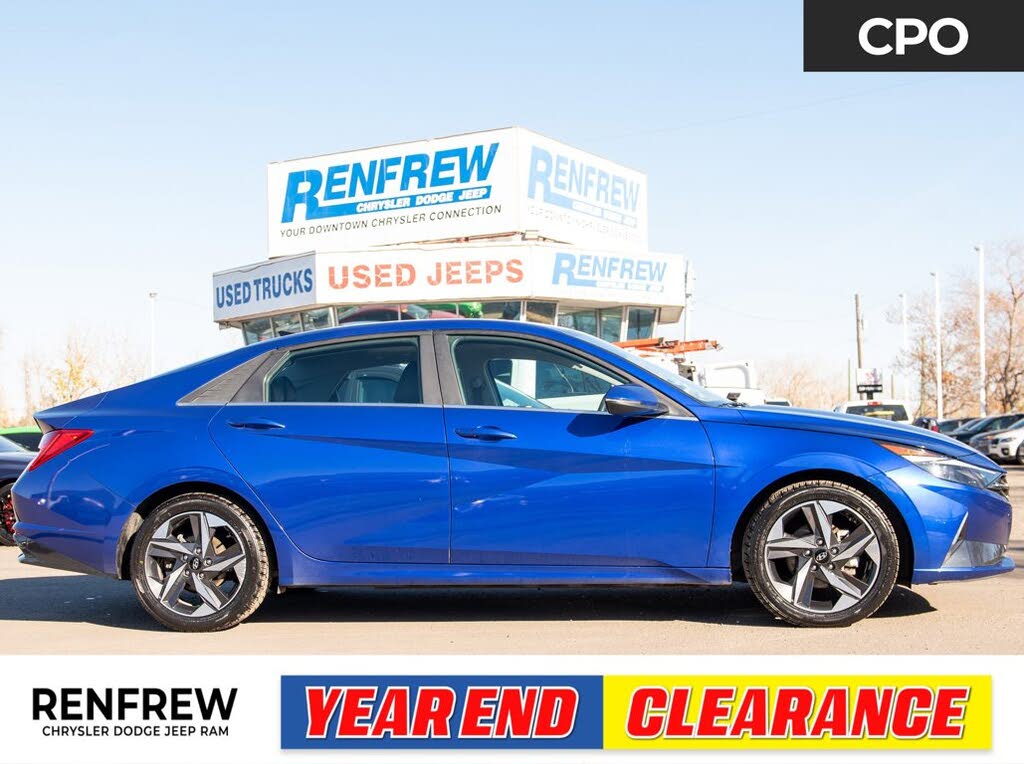 2023 Hyundai Elantra Luxury FWD