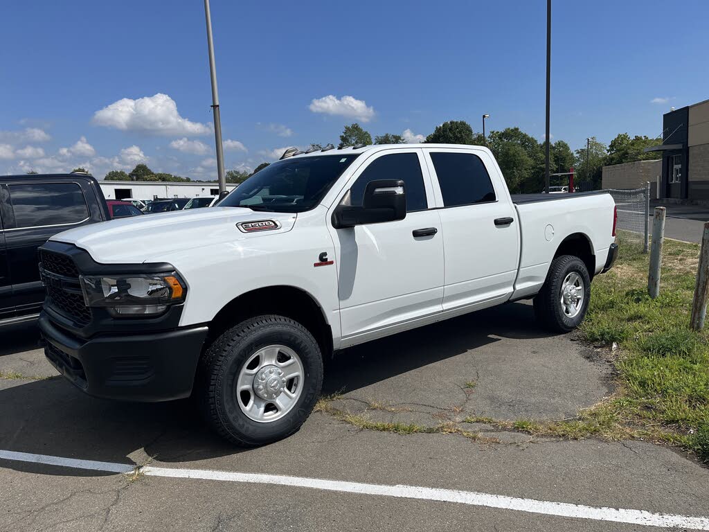 2024 RAM 3500 Tradesman Crew Cab 4WD