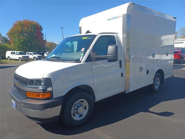 2025 Chevrolet Express Chassis 3500 Cutaway 139