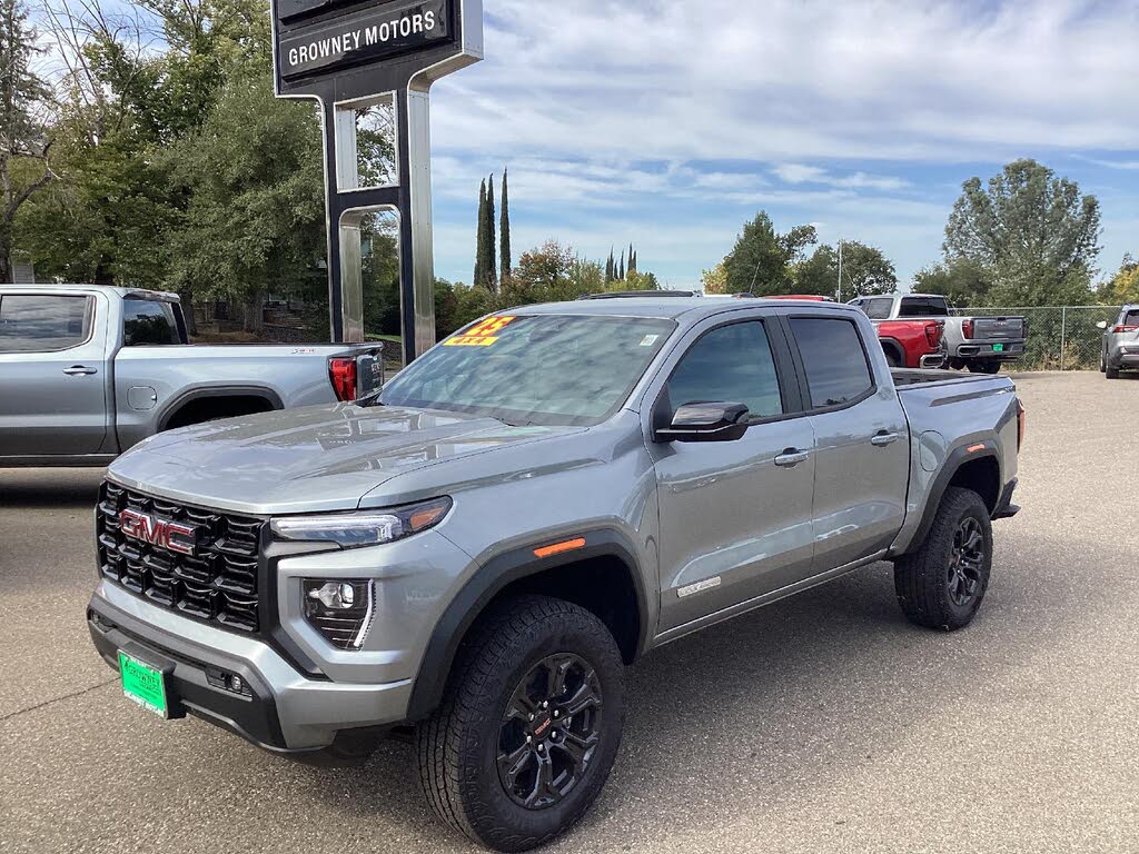 2025 GMC Canyon Elevation Crew Cab 4WD