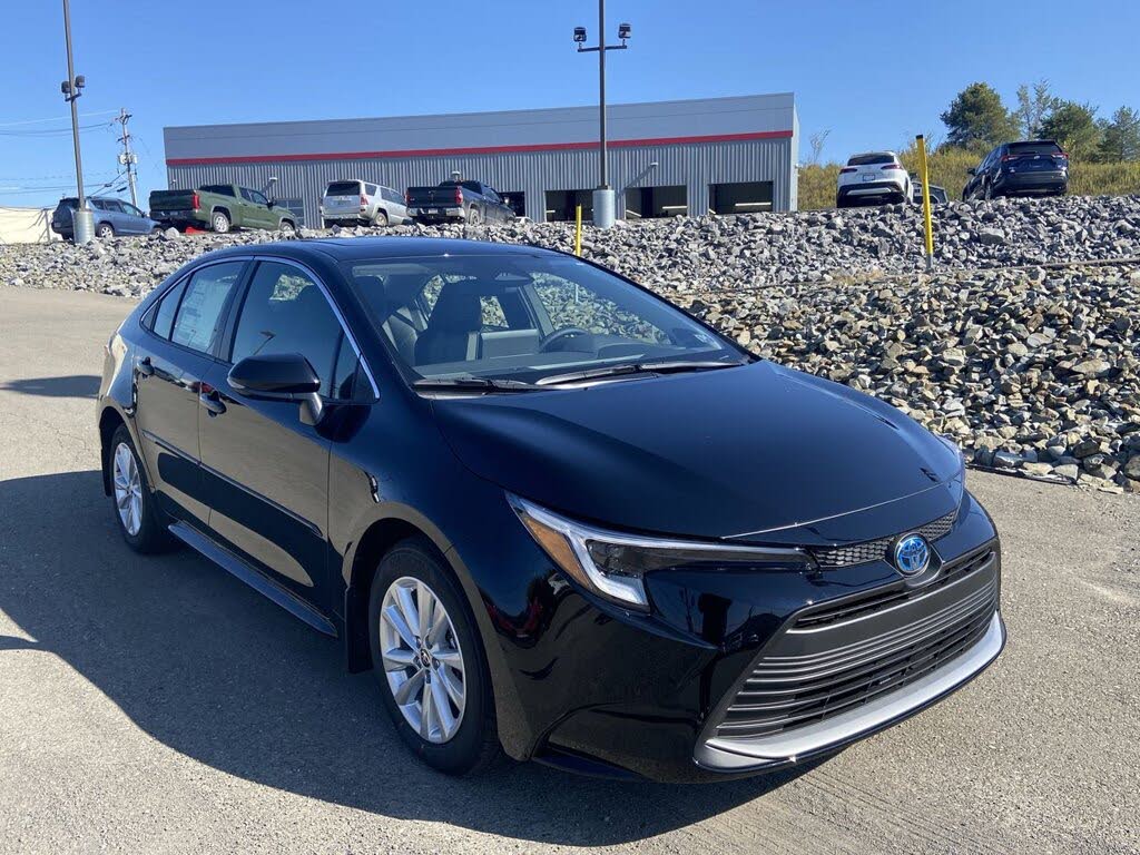 2025 Toyota Corolla Hybrid XLE FWD