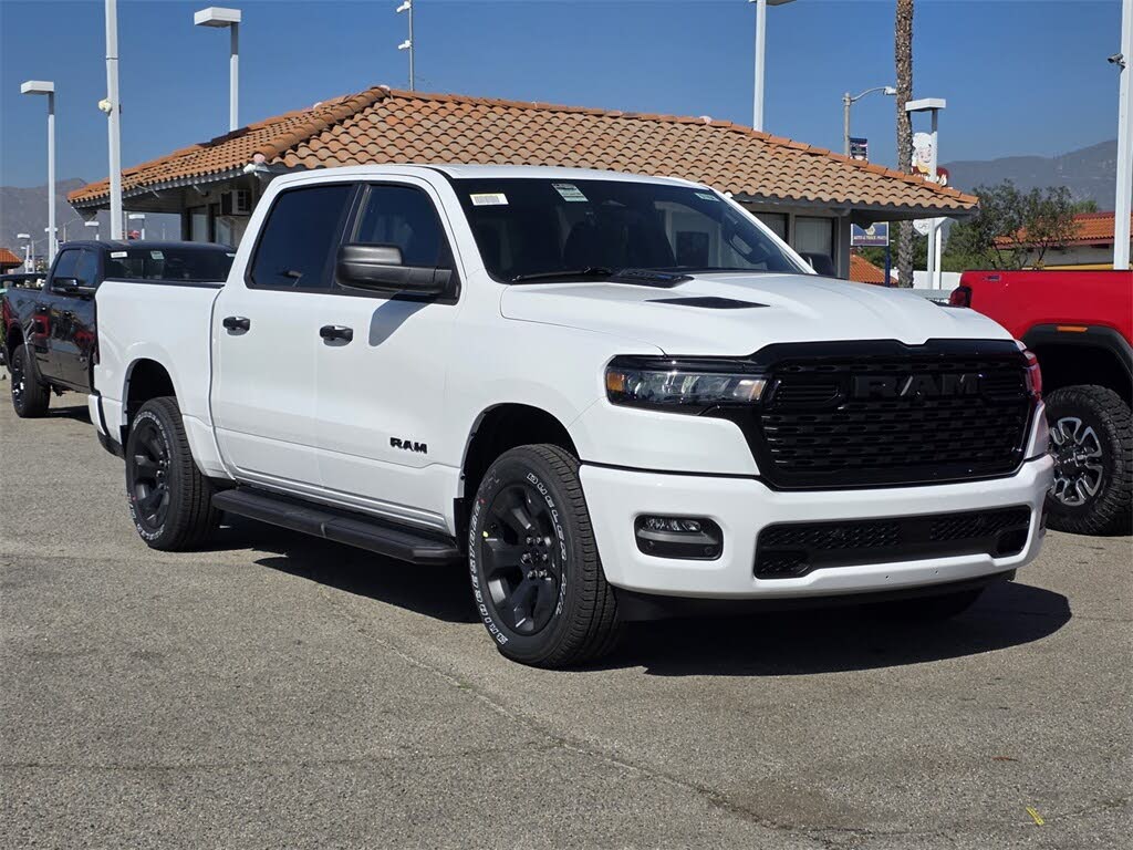2025 RAM 1500 Tradesman Crew Cab 4WD