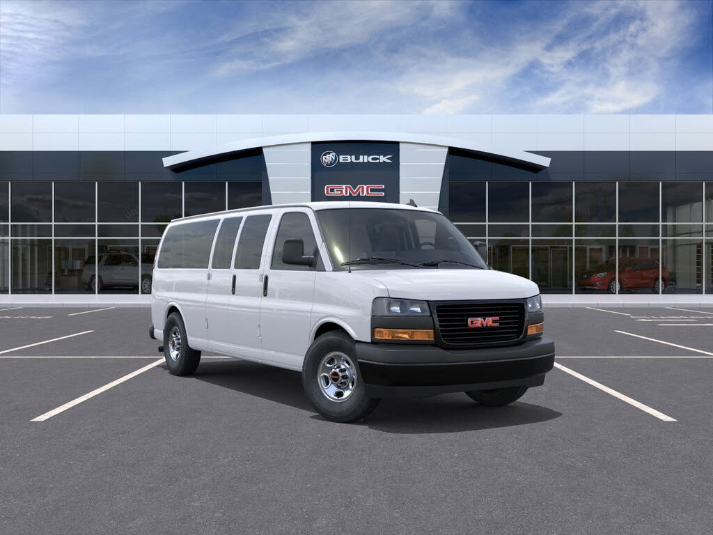 2025 GMC Savana Cargo 3500 RWD