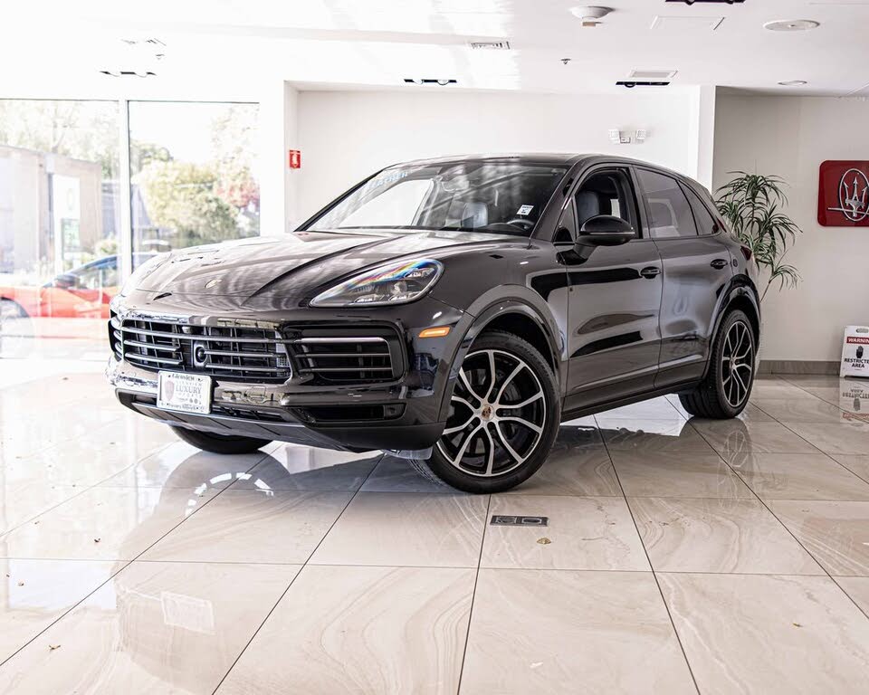 2022 Porsche Cayenne S Platinum Edition AWD