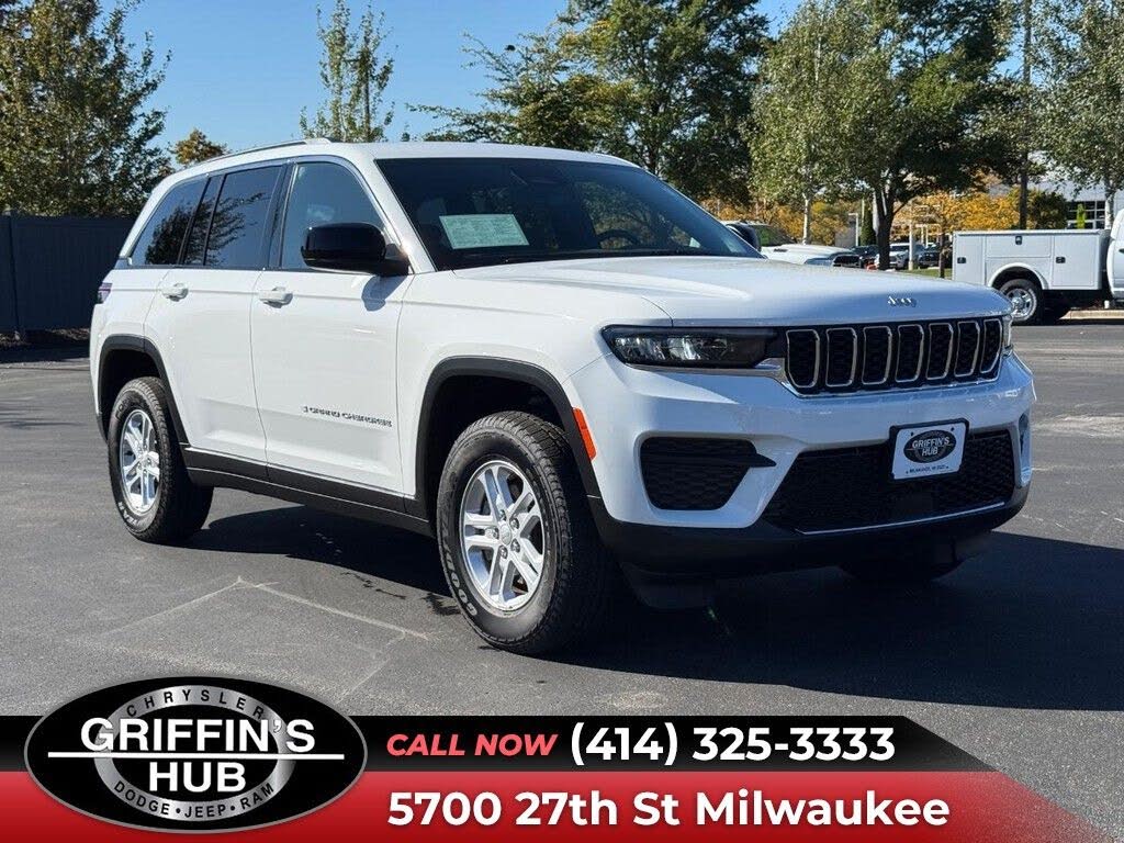 2025 Jeep Grand Cherokee Laredo 4WD