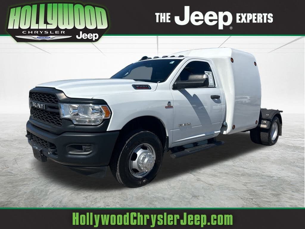 2022 RAM 3500 Chassis Tradesman Regular Cab LB DRW 4WD