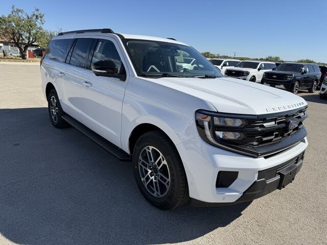2025 Ford Expedition MAX Active RWD