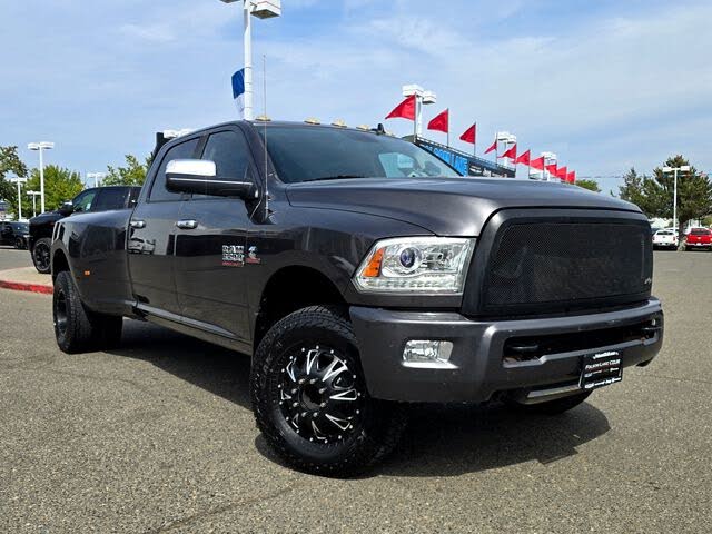 2015 RAM 3500 Laramie Longhorn Crew Cab LB DRW RWD