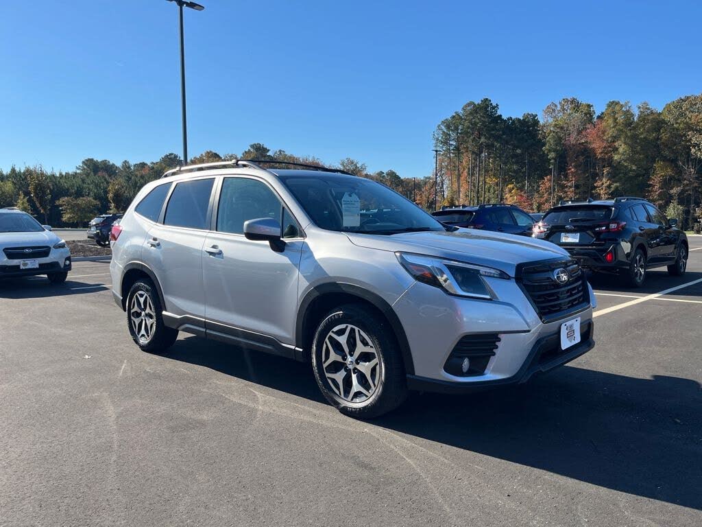 2022 Subaru Forester Premium Crossover AWD