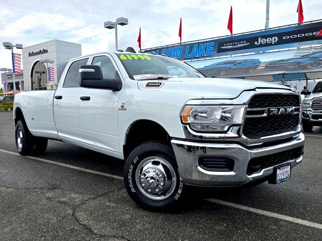 2024 RAM 3500 Tradesman Crew Cab LB DRW 4WD