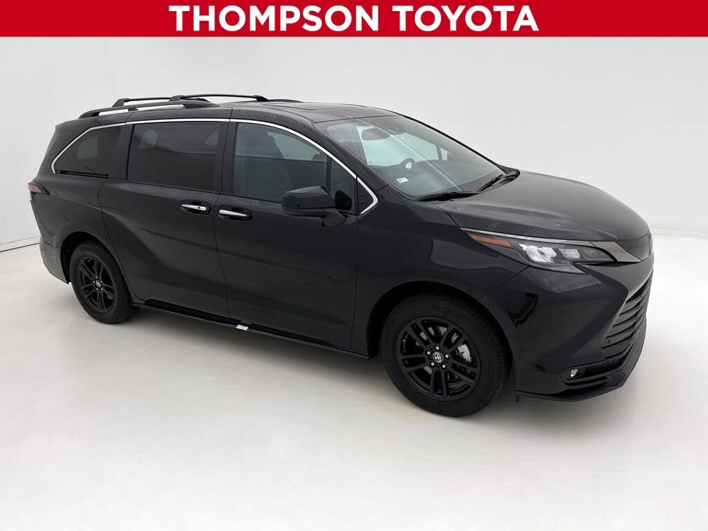 2024 Toyota Sienna Woodland Edition 7-Passenger AWD