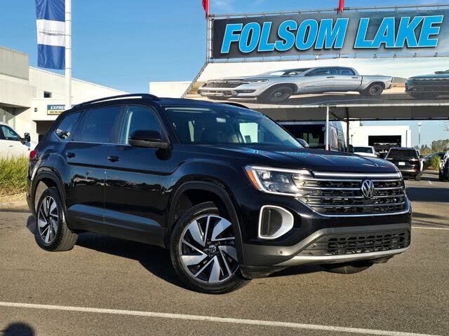 2024 Volkswagen Atlas SE FWD with Technology