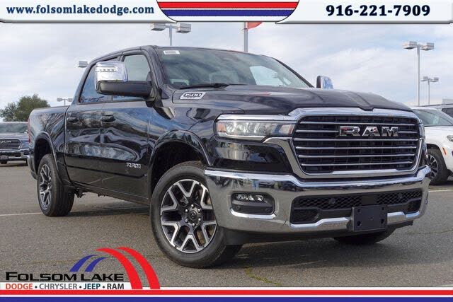 2025 RAM 1500 Laramie Crew Cab 4WD