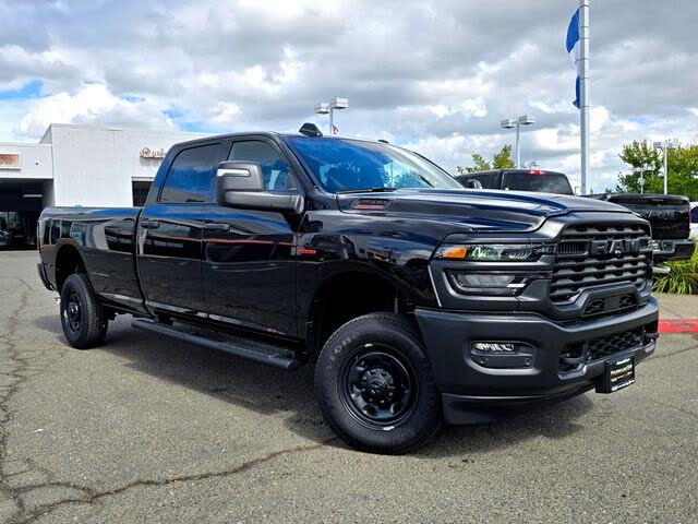 2025 RAM 2500 Tradesman Crew Cab LB 4WD