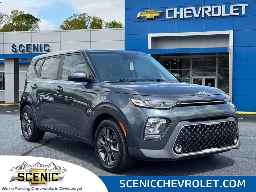 2022 Kia Soul EX FWD