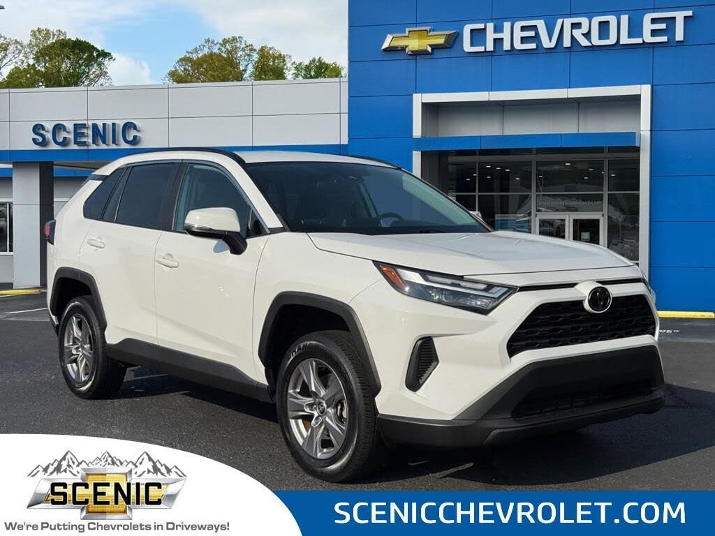 2022 Toyota RAV4 XLE AWD