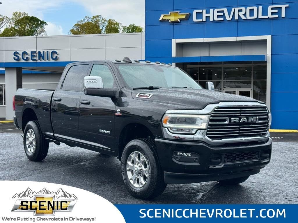 2024 RAM 3500 Laramie Crew Cab 4WD