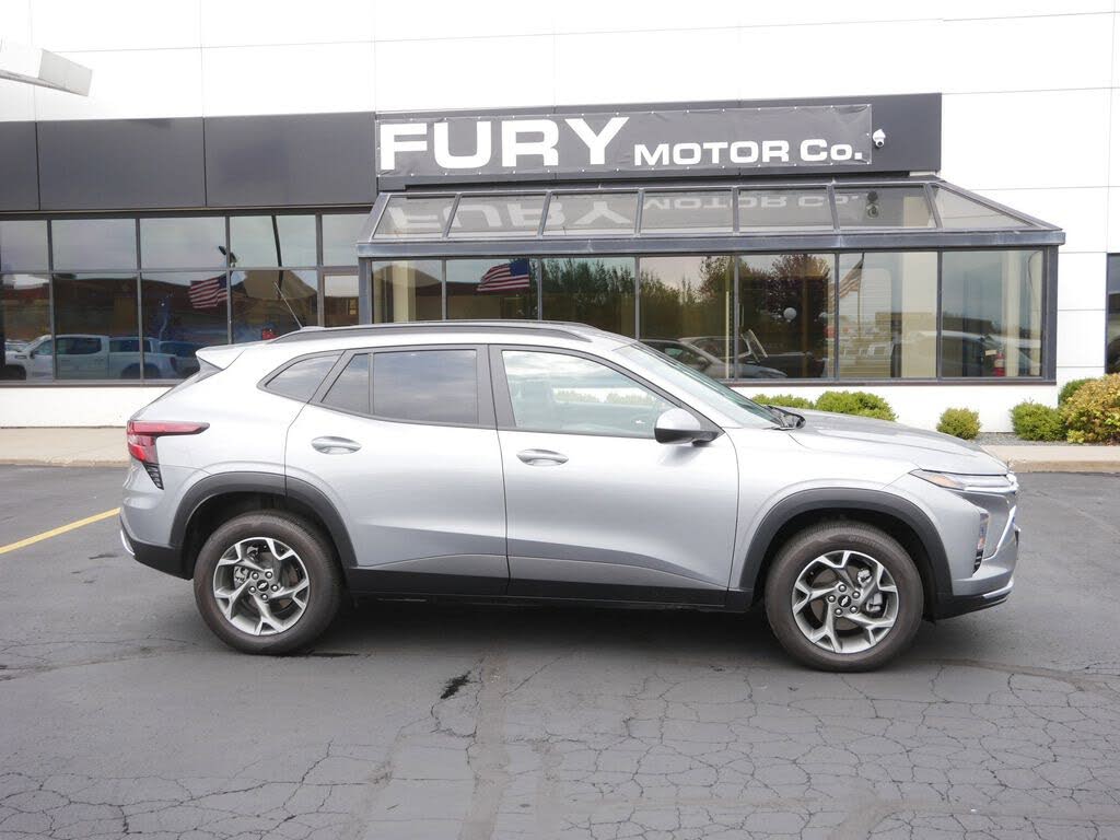 2025 Chevrolet Trax LT FWD