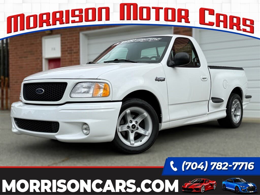 1999 Ford F-150 SVT Lightning 2 Dr Supercharged Standard Cab Stepside SB