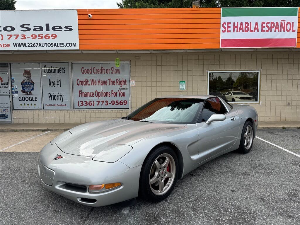2004 Chevrolet Corvette Coupe RWD