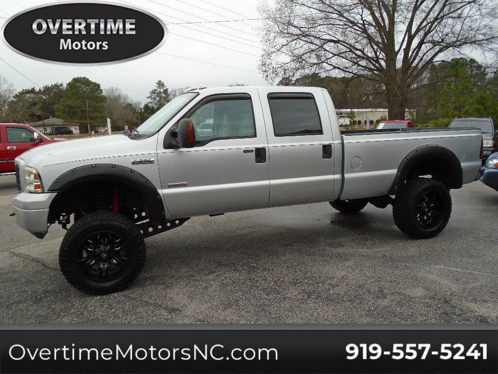 2006 Ford F-350 Super Duty Lariat Crew Cab LB 4WD