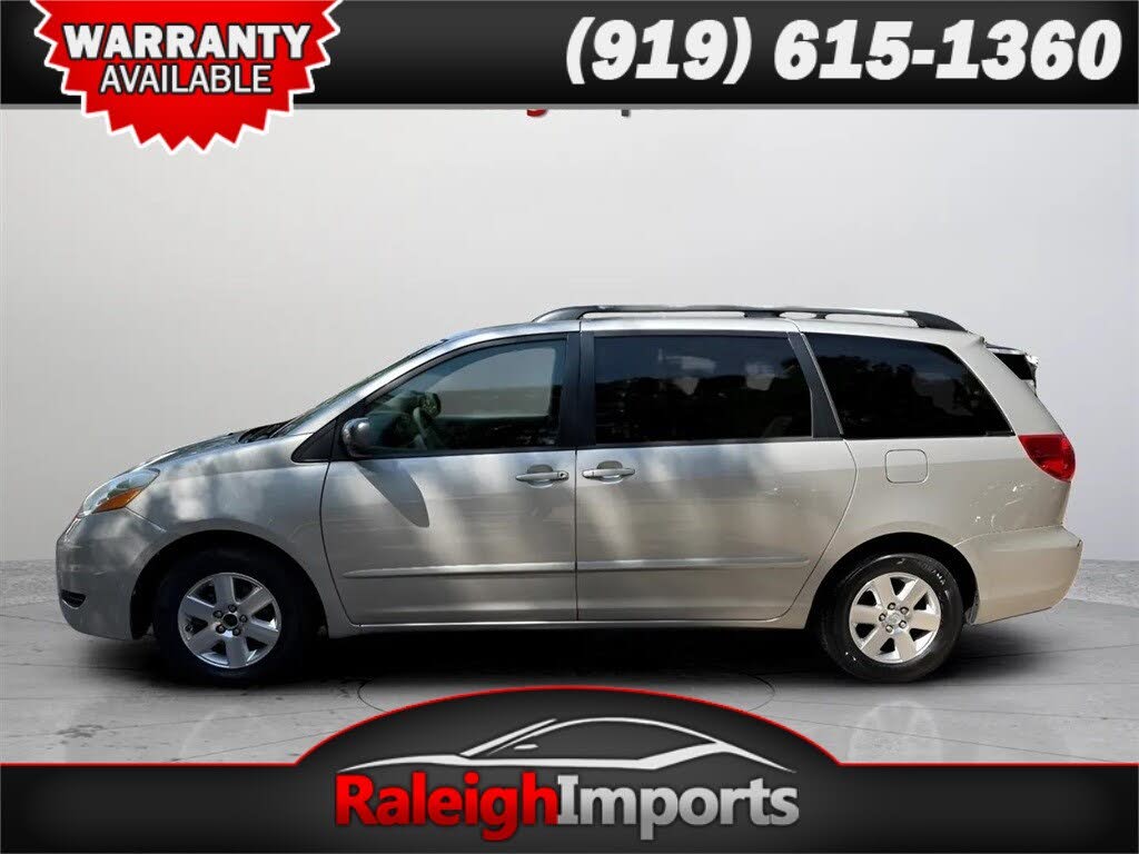 2008 Toyota Sienna CE 8 Passenger