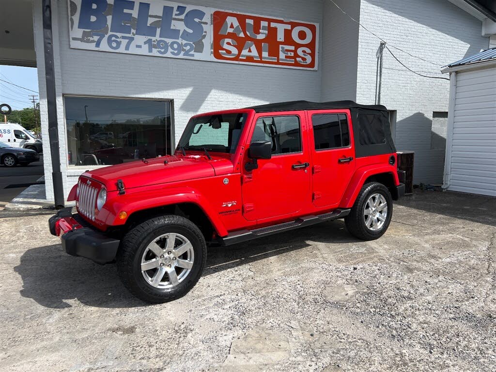 2017 Jeep Wrangler Unlimited Sahara 4WD