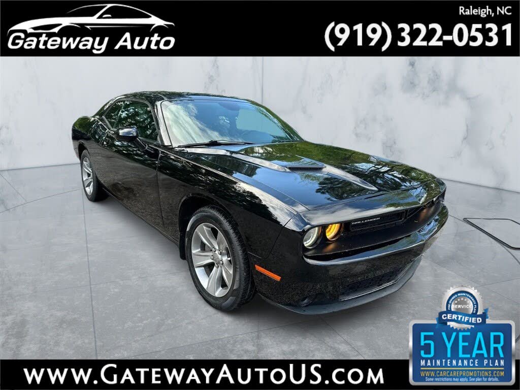 2019 Dodge Challenger SXT RWD