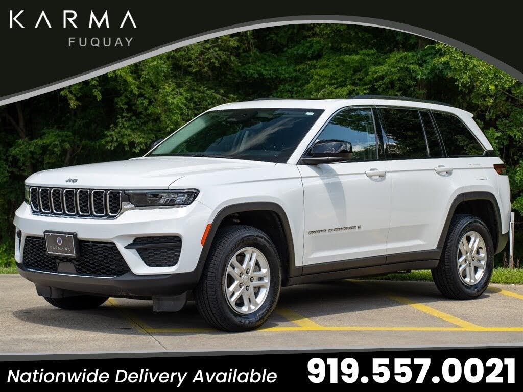 2022 Jeep Grand Cherokee Laredo 4WD