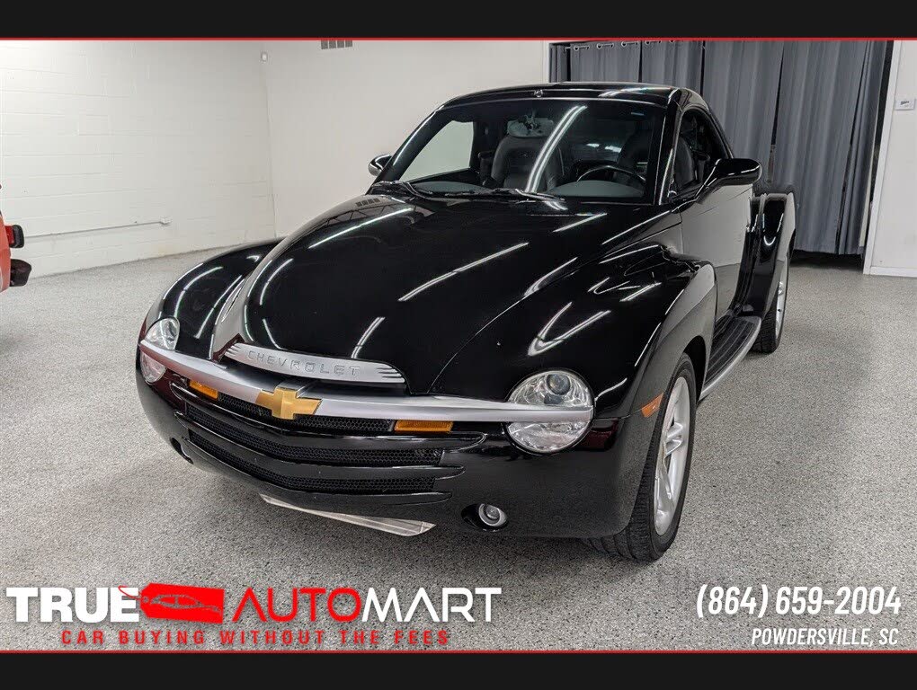2004 Chevrolet SSR LS RWD