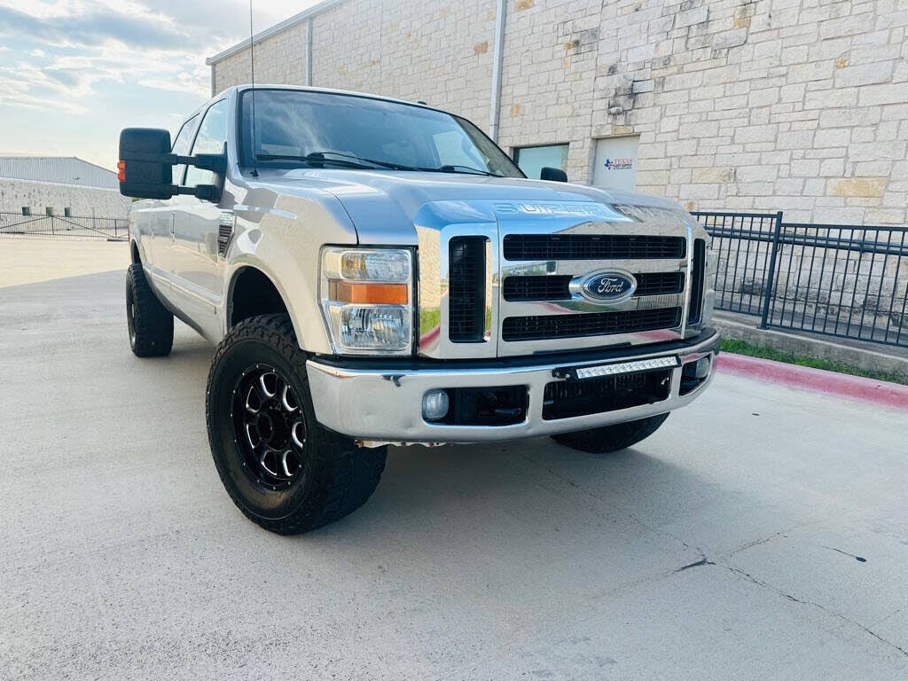 2010 Ford F-250 Super Duty Lariat Crew Cab 4WD