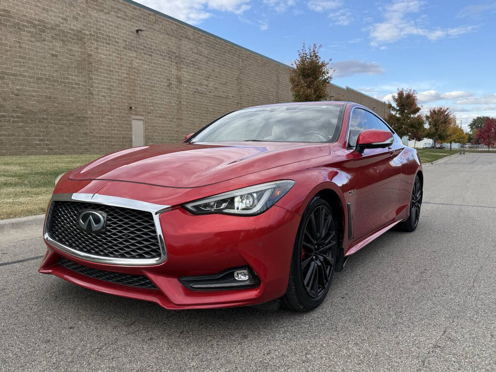 2017 INFINITI Q60 Red Sport 400 Coupe RWD