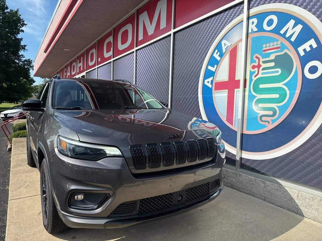 2023 Jeep Cherokee Altitude Lux 4WD