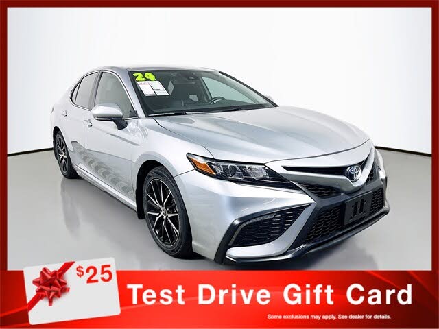 2024 Toyota Camry SE FWD