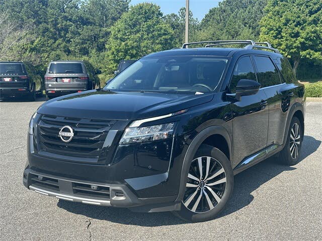 2024 Nissan Pathfinder Platinum FWD