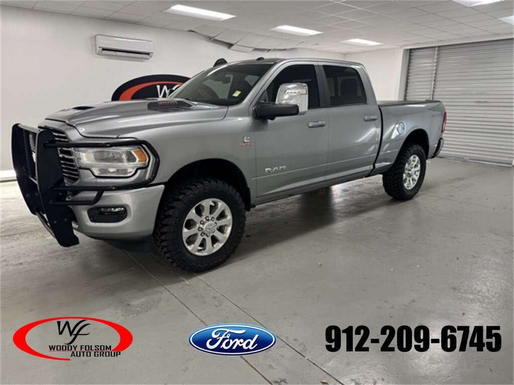 2024 RAM 3500 Laramie Crew Cab 4WD