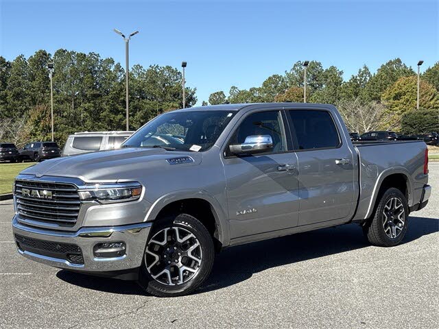 2025 RAM 1500 Laramie Crew Cab 4WD