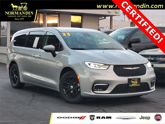 2023 Chrysler Pacifica Touring L FWD