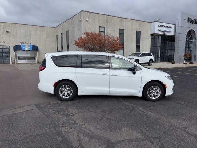 2025 Chrysler Pacifica Select FWD