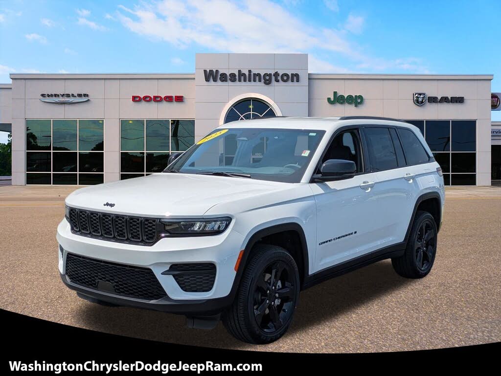 2025 Jeep Grand Cherokee Laredo 4WD