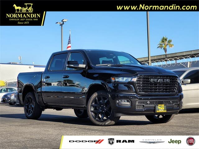 2026 RAM 1500 Laramie Crew Cab 4WD