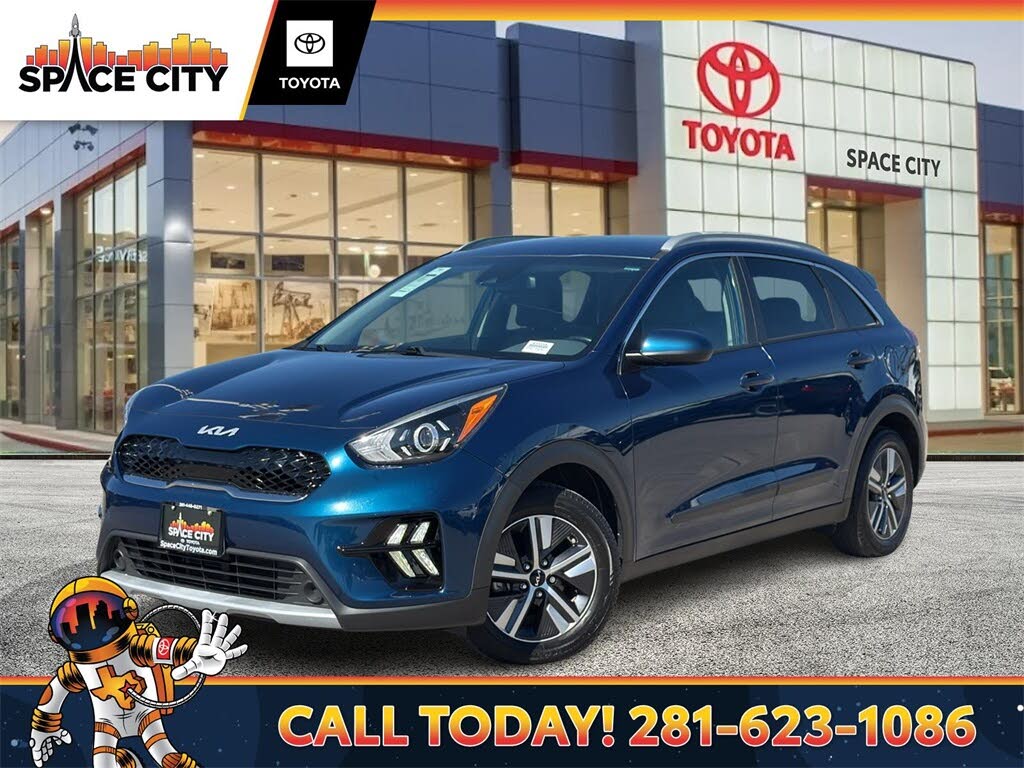 2022 Kia Niro LXS FWD
