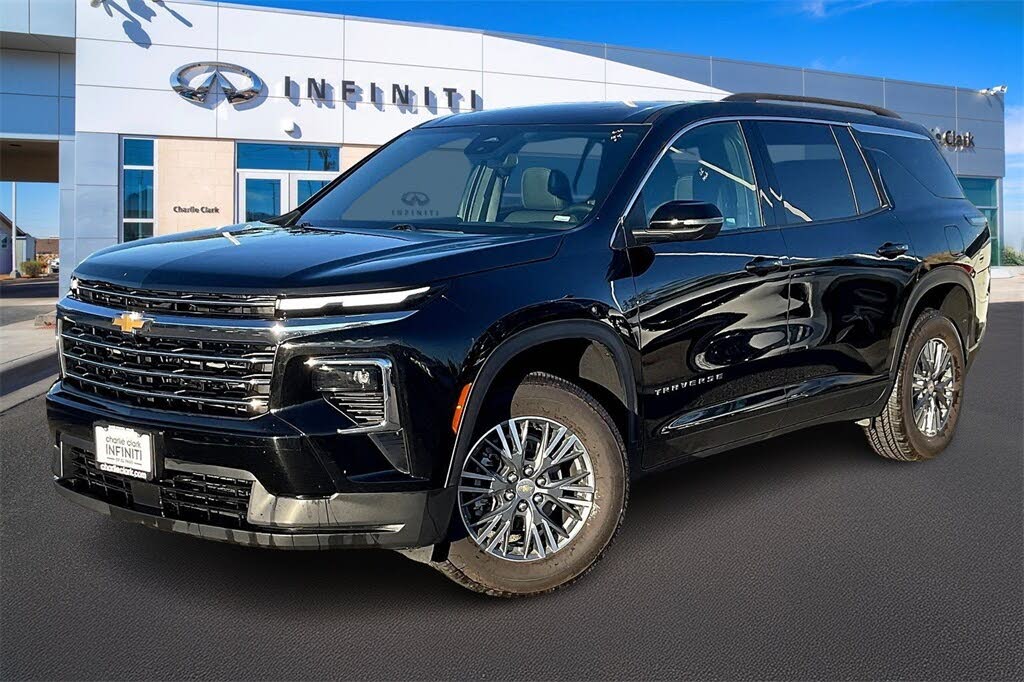 2025 Chevrolet Traverse LT FWD