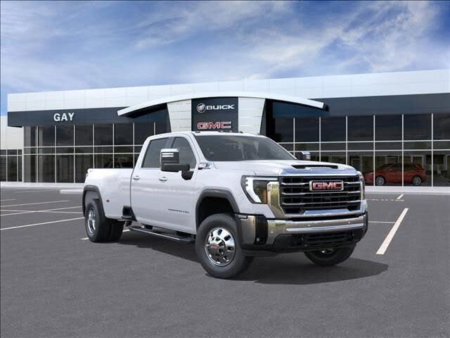 2026 GMC Sierra 3500HD SLT Crew Cab 4WD