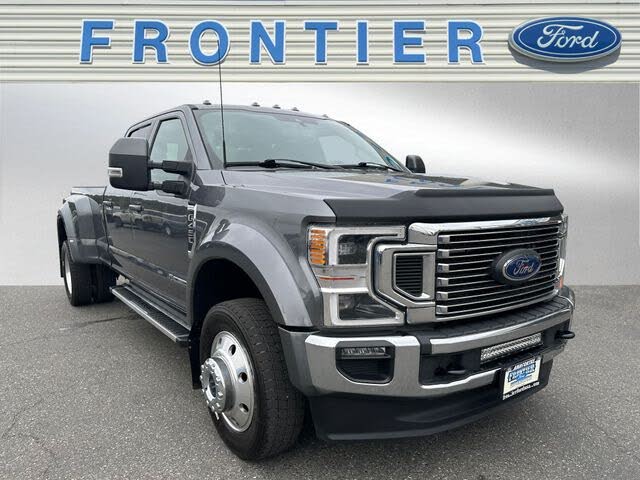 2022 Ford F-450 Super Duty Lariat Crew Cab LB DRW 4WD