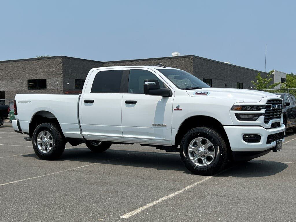 2025 RAM 2500 Big Horn Crew Cab 4WD
